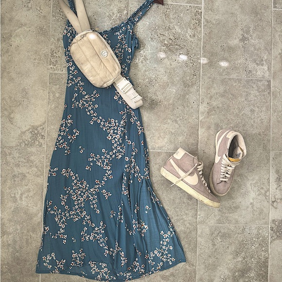 Faithful the brand Giselle tie back dress - Picture 7 of 12